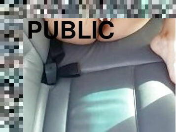 masturbation, nudiste, orgasme, public, giclée, amateur, branlette, couple, voiture, sucer