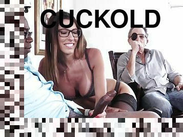 Interracial Crazy Cuckold Porn - Dava Foxx