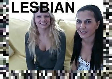 amatööri, lesbo-lesbian, teini, tyttöystävä, blondi, tuhma-naughty, pikkuinen, haastattelu, ruskeaverikkö, pikkurintainen