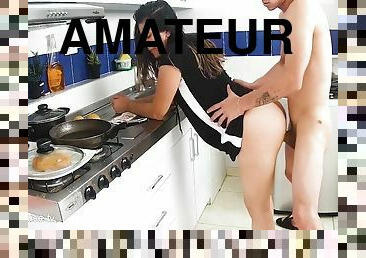 Young Amateur Latina Couple Homemade Fuck In Kitchen
