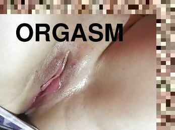 extrem, masturbare-masturbation, orgasm, pasarica, tasnit, jucarie, stramta, dulce, solo, uda