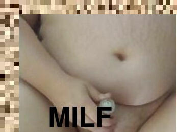 Milf masterbating