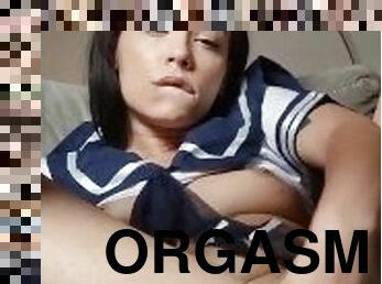 orgasm, amatör, leksak, brunett, tatuering, retande