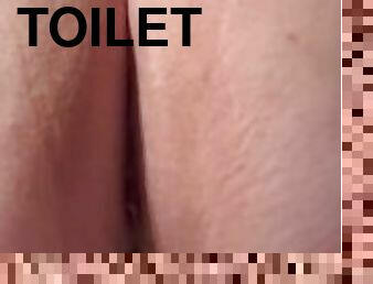 pantat, kencing, vagina-pussy, amatir, jenis-pornografi-milf, wanita-gemuk-yang-cantik, toilet, fetish-benda-yang-dapat-meningkatkan-gairah-sex, seorang-diri