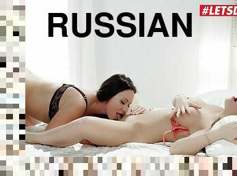 Big Ass Russian Lesbian Pussy Eating Orgasms With Her Kinky Bff - Alisya Gapes, Alessandra Jane And Lesbian Fingering