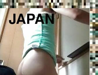 Japanese idol masturbating by watching "pornhub" during work ???? [Anal] [Big ass]