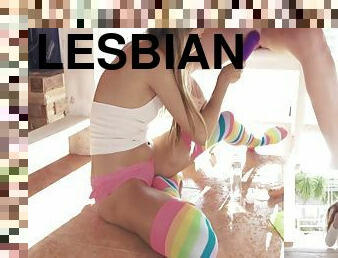 vagina-pussy, lesbian-lesbian, mainan, stocking-stockings, pacar-perempuan, berambut-pirang, bersetubuh, tato