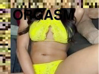Jasmine Lotus orgasms on machine cums after