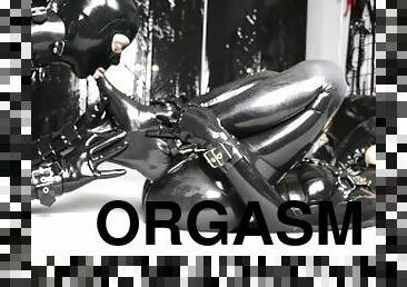 orgasm, pasarica, amatori, lesbiana, bdsm, legatura, fetish, latex, bondage, cauciuc