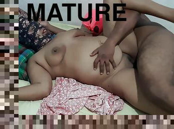 asiatique, gros-nichons, orgasme, amateur, mature, black, couple, joufflue