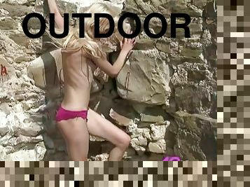 masturbation, en-plein-air, maigre, amateur, ados, culotte, blonde, naturel, solo, lait