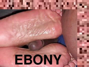 amatör, cumshot, mörkhyad, svart, fötter, pov, footrunk