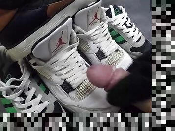 Cumshot on Nike jordan 4