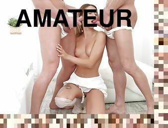 feste, magre, amatoriali, rapporti-anali, gole-profonde, gangbang, sesso-di-gruppo, trio, doppie, calze