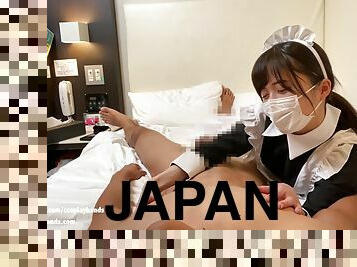 [long Video] Japanese Maid Gives A Guy A Hand Job