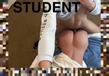 batran, studenta, amatori, anal, jet-de-sperma, gay, futai, mai-batran, pula