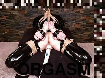Playing with Magic Rope: Tied-up Latex Slut in a Gas Mask Made to Squirt & Have Multiple Orgasms