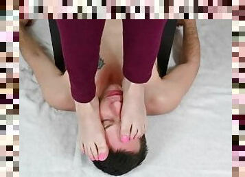 TSM - Venus smothers me with pink toes