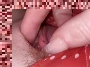 pulling my clitty