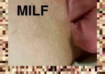 Solo fist milf