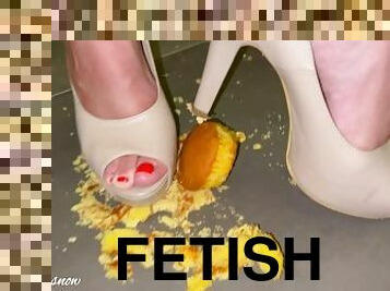 High heels crushing cucpakes - MandySnow free clip