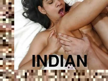 gros-nichons, levrette, chatte-pussy, ados, fellation-profonde, indien, point-de-vue, ejaculation, seins, petite