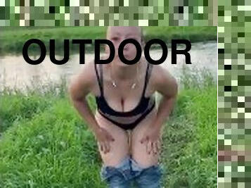 Outdoor Pissing to her boots