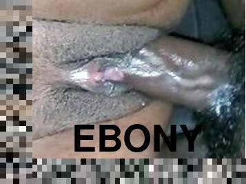 Bbc slides in creamy ebony pussy in car