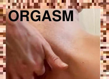 imbaiere, clitoris, paroasa, orgasm, pasarica, tasnit, cu-degetelul, stramta, solo, uda