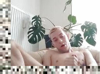 gay, cu-degetelul, sperma, excitat, solo, baietel