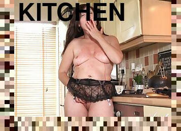 Kitty Messy Kitchen Masturbation - Aunt Judys