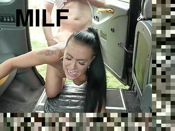 MILF Texas Patti with fake tits gets fucked by a taxi driver