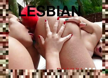 tetas-grandes, al-aire-libre, lesbiana, latino, rubia, natural, pechugona, tetas, morena