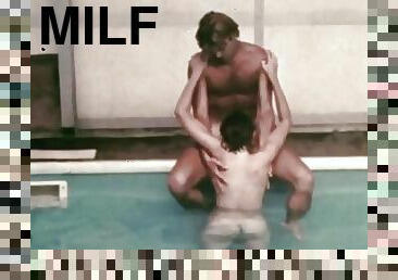 paroasa, pasarica, muie, milf, hardcore, de-epoca, retro, iubita, piscina, cur-butt