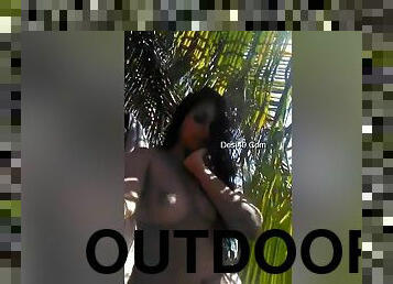 Today Exclusive- Cute Lankan Girl Showing Her Nude Body And Outdoor Bathing Part 7