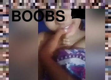 Sexy Desi Girl Shows Her Boobs