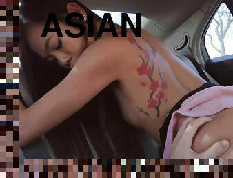 asiatique, gros-nichons, chatte-pussy, énorme-bite, ados, voiture, naturel, américaine, petite, brunette