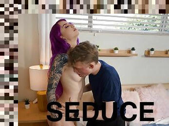 Purple-haired bimbo with tattoos seduced her roommate