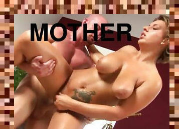 veľké-prsia, milfka, hardcore, matka, perverzne, rimjob