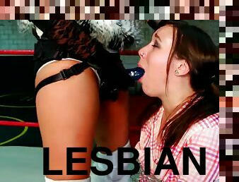 strapon, lesbiana