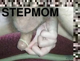 I took off the condom and got my stepmom Milky Mari pregnant