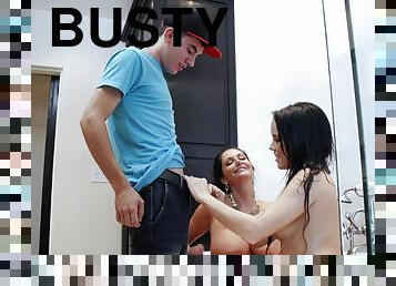 Two busty ladies satisfy well-hung boyfriend after bath