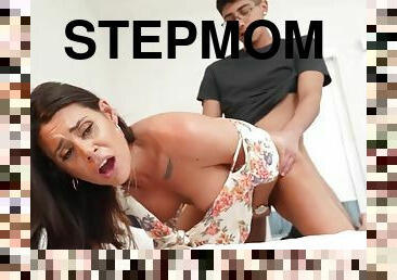 Stepmom Found My Anal Masturbator - Diego Perez And Abby Somers