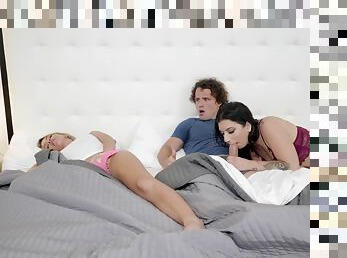 Too Arousing To Sleep 1 - Cougars Screw Teenagers