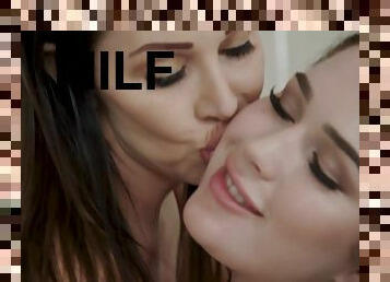 MILF lesbo aphrodisiac xxx clip