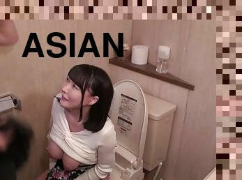 Cute Asian with perky tits in homemade toilet hardcore sex - ?????