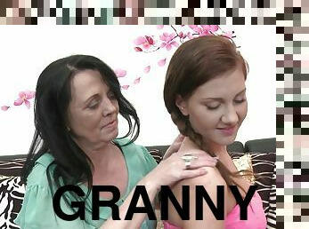 стара, бабуся-granny, лесбіянка-lesbian, краля, підліток, молода-18, солодка, старші, старі-та-молоді