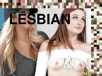 lesbo-lesbian, teini, sormettaminen, söpö