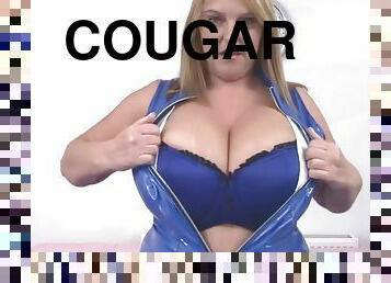 Bbw cougar in blue latex play with his cooze