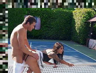 Exotic tennis babe with natural tits gets screwed outdoors